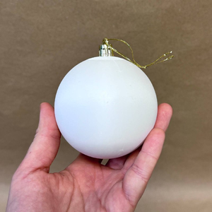 Заготовка Шар пластиковый не разъемный белый d - 8 см