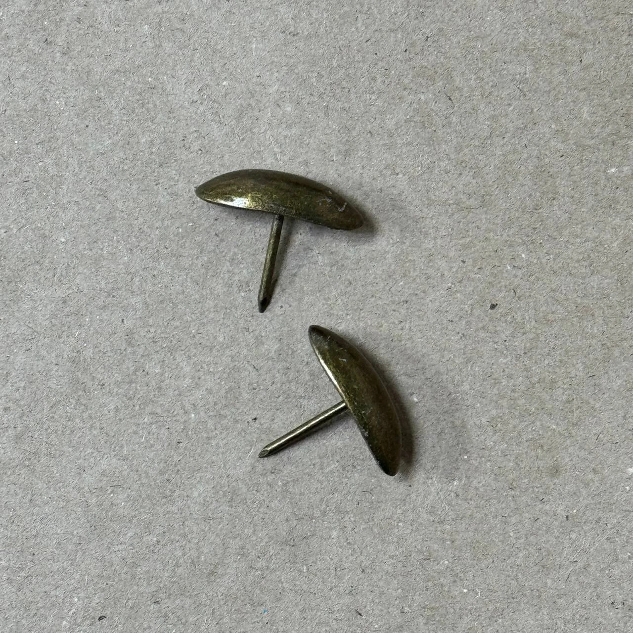 Гвоздь №7 металлический 24 х 10 мм с декоративной шляпкой 2шт/упак