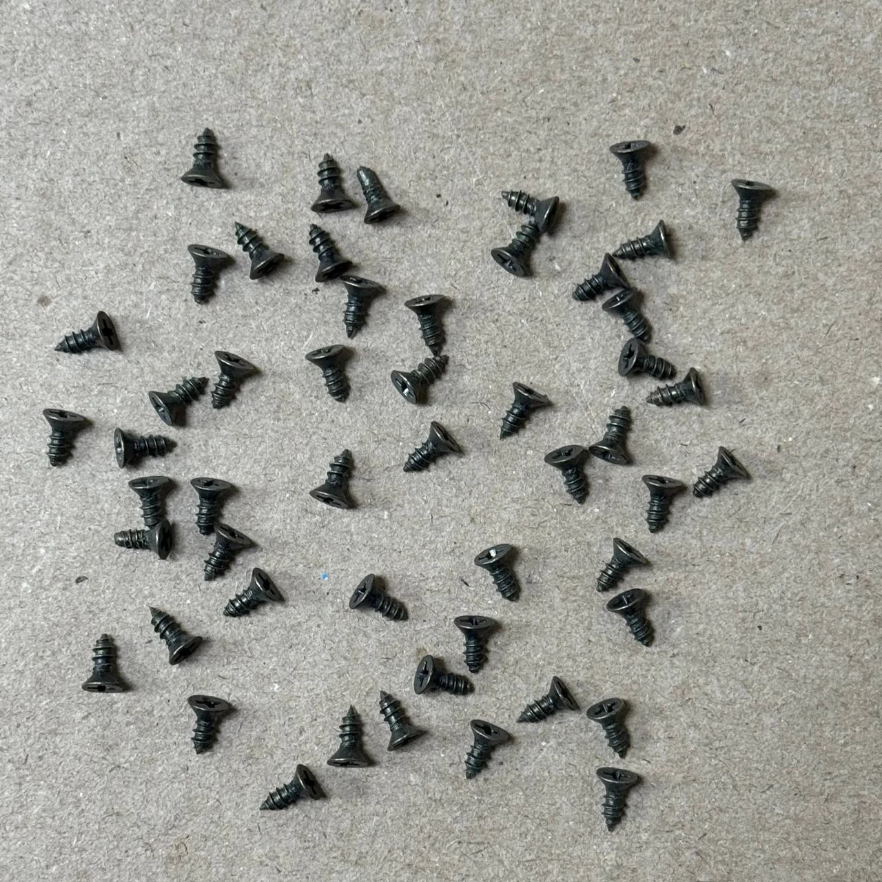 Шуруп №13 металлический 6 х 2 мм 10гр/упак