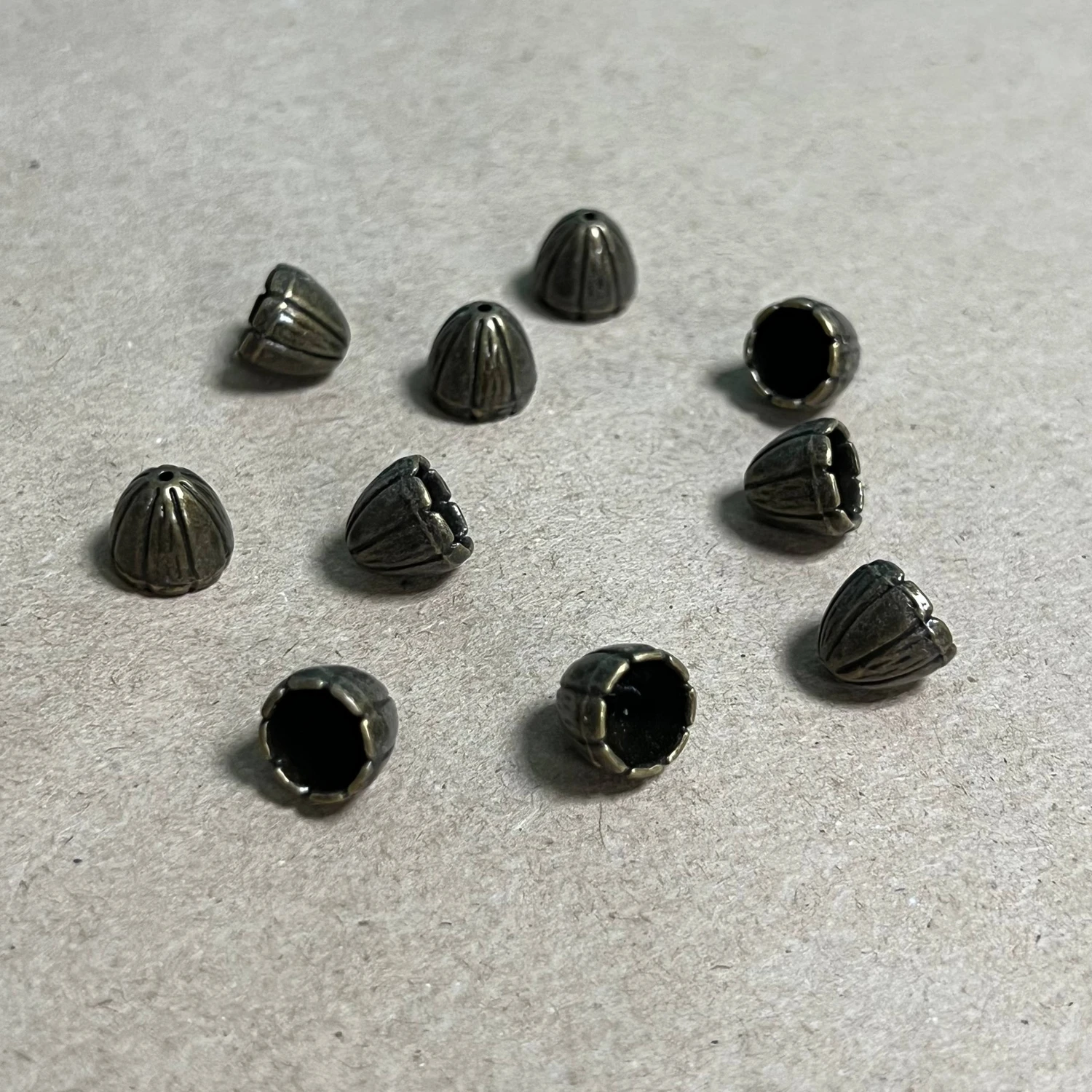 Наконечники декоративные для елочных игрушек