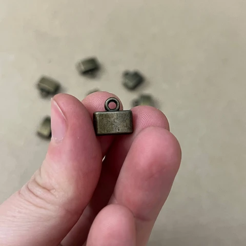 Наконечники декоративные для елочных игрушек