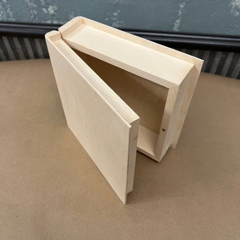 Фолиант малый квадратный