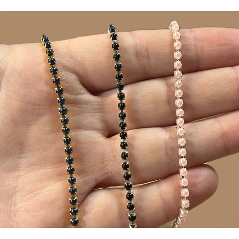 Цепочка металлическая с полубусинами