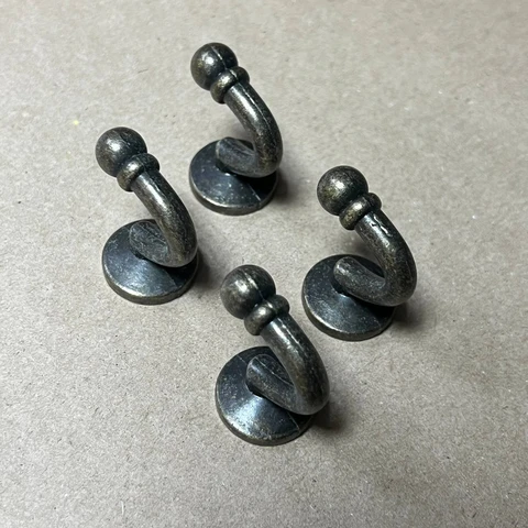 Крючок №9 металлический 3 х 4 см 4шт/упак