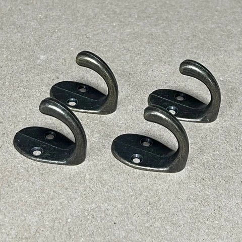 Крючок №11 металлический 3,5 х 3 см 4шт/упак