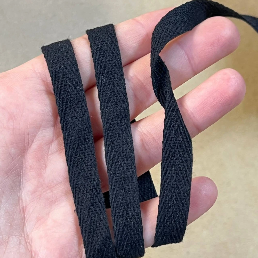 Шнур хлопковый плоский 1 см черный