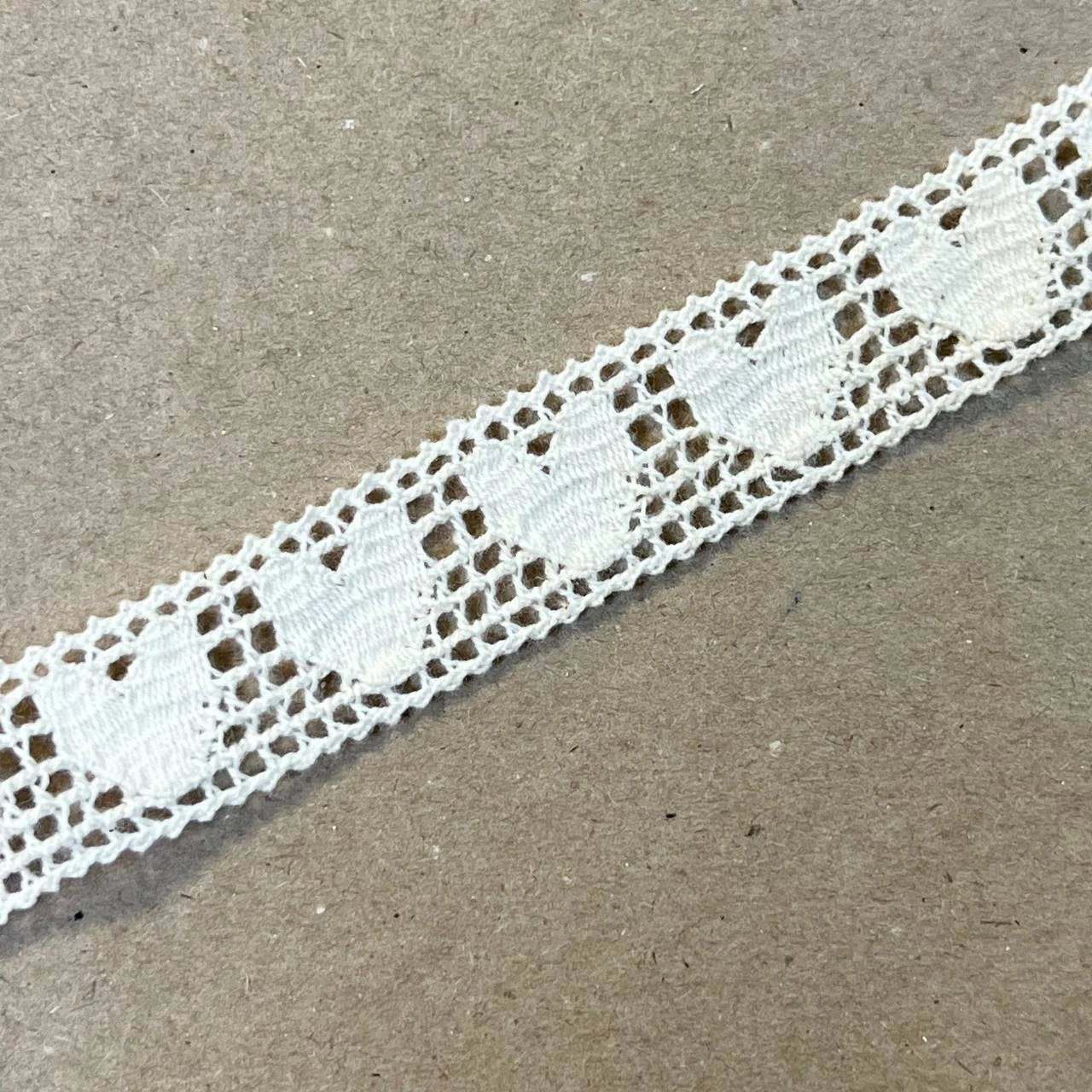 Кружево хлопковое с рисунком «Сердца» 2 см