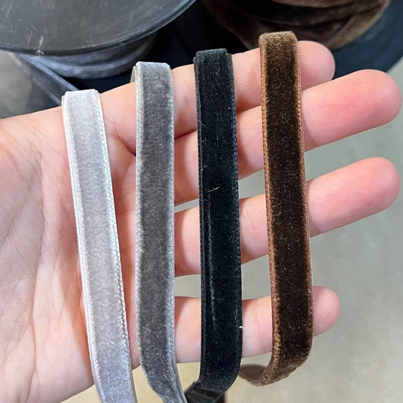 Лента бархатная 1 см Пушистая