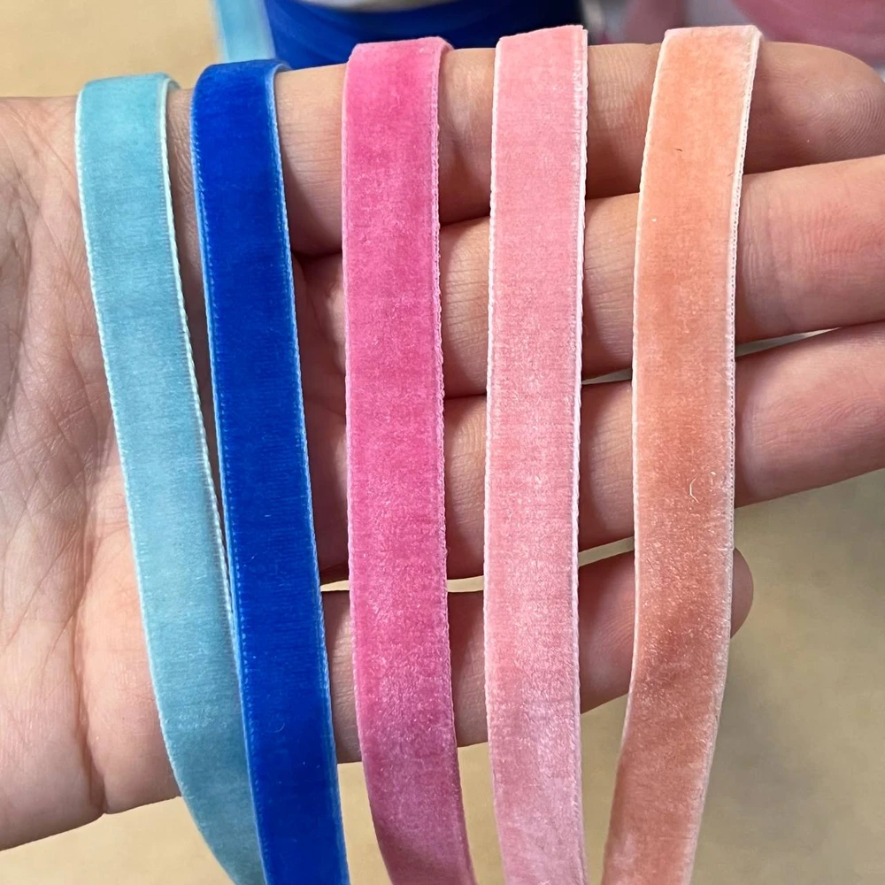 Лента бархатная 0,9 тонкая