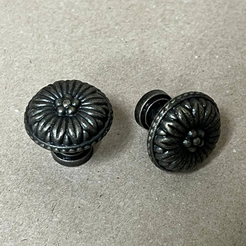 Ручка №3 металлическая 2,5 х 2,5 см 2шт/упак