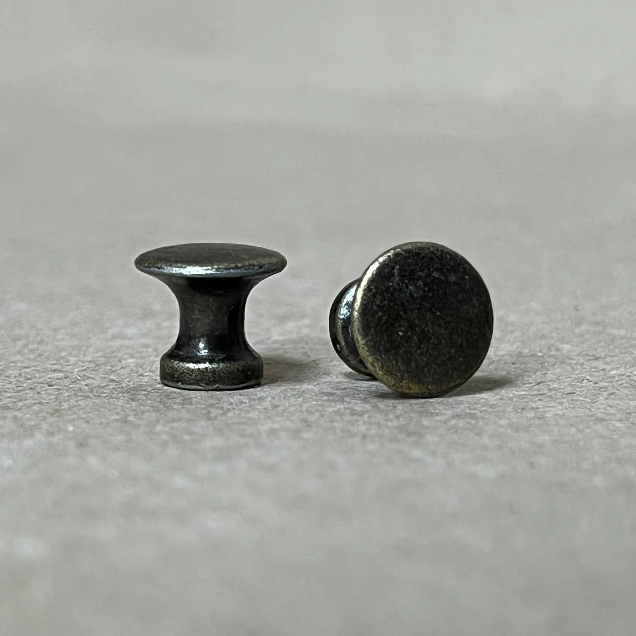 Ручка №4 металлическая 1 х 1 см 2шт/упак