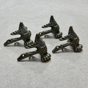 Ножки №2 металлические 5 х 4 см 4шт/упак