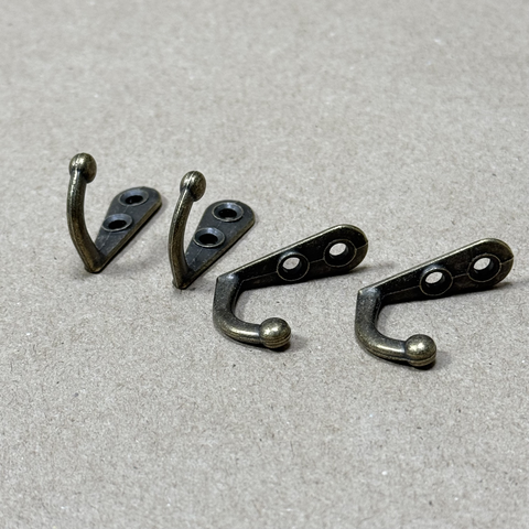 Крючок №2 металлический 3 х 2,5 см 4шт/упак