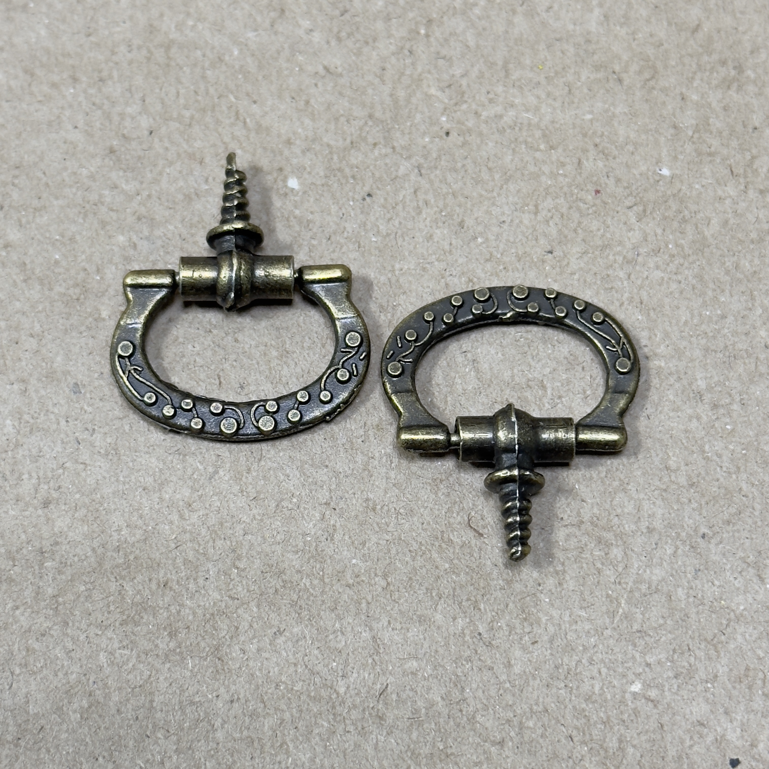 Подвес №2 металлический 2 х 2,5 см 2шт/упак