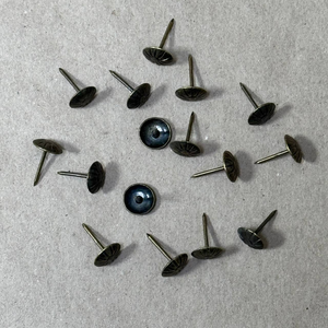 Гвоздь №4 металлический 16 x 11 мм с декоративной шляпкой 10гр/упак