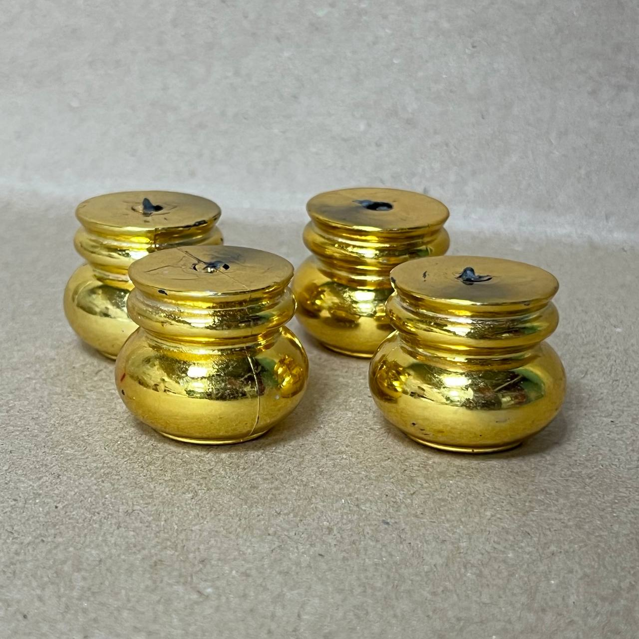 Ножки №8 пластиковые 3 х 2,7 см 4шт/упак