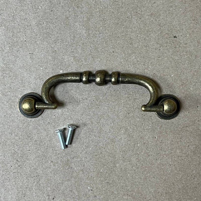 Ручка №34 металлическая 11,5 х 2 см