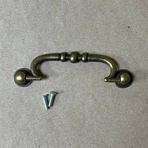 Ручка №34 металлическая 11,5 х 2 см